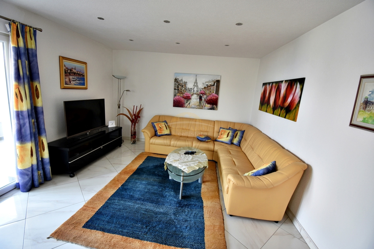 Casa finemente arredata a Čiovo/Okrug Gornji con splendida vista aperta